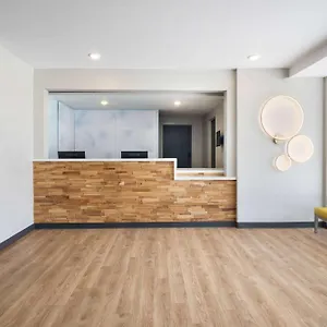 Echo Extended By Wyndham Richmond West Hotel